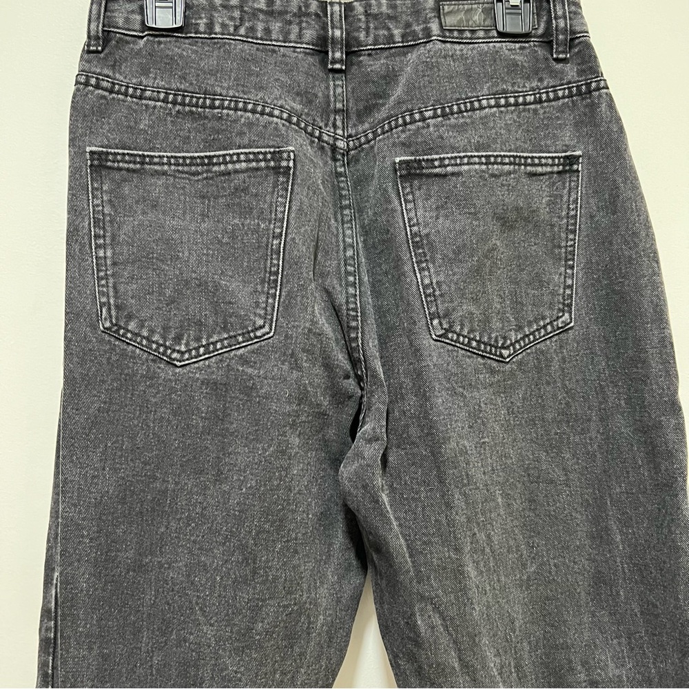 Cotton On Cotton On mom jeans with ripped knee in washed black Sz 8 - Picture 6 of 7